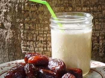 date shake dessert with date fruits